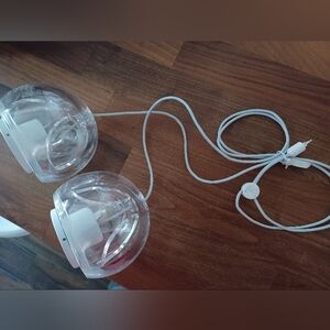 Apple Pro Speakers Harman Kardon are vintage speakers designed for iMac G4,